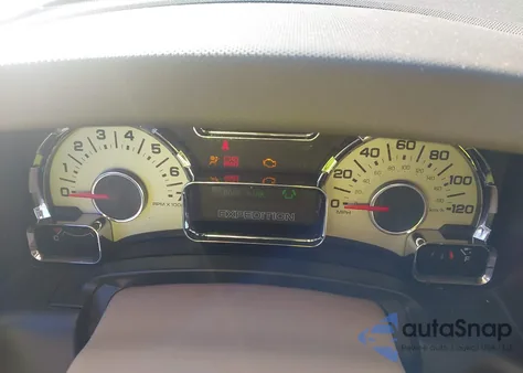 2014 Ford Expedition Xlt z USA, uszkodzony, nr VIN 1FMJU1H55EEF22353